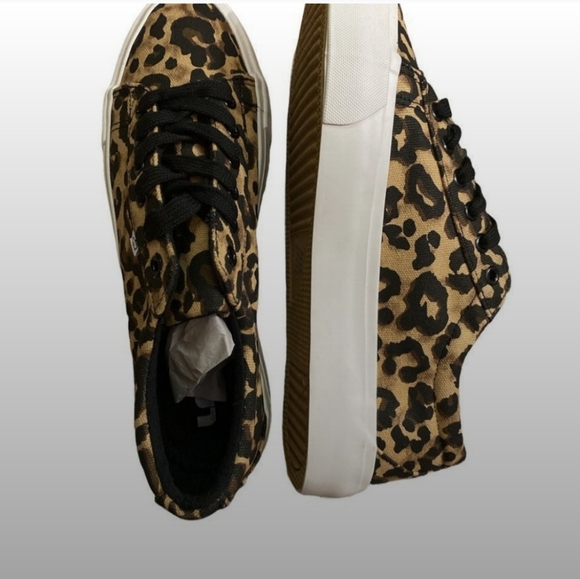Lamo Amelie Cheetah Animal Print Fashion Platform Sneakers Size 9 NIB - Picture 2 of 9